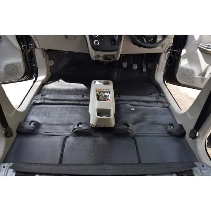 KUV100 NXT / KUV100 6 Seater Full Floor Black PVC Lamination Mats