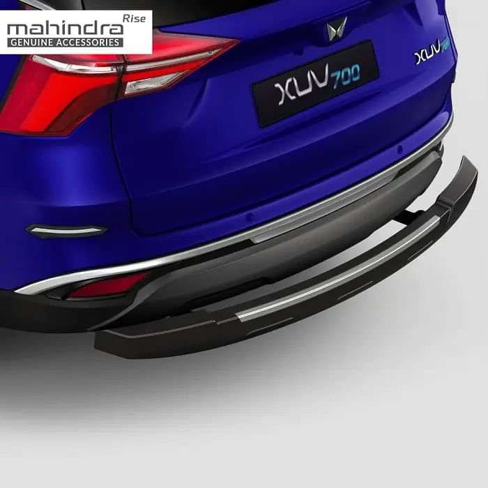 XUV700 Blow Molded ABS Rear Bumper Guard Kit with Bracket for All Variants