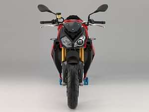 BMW S 1000 R Front view bike image