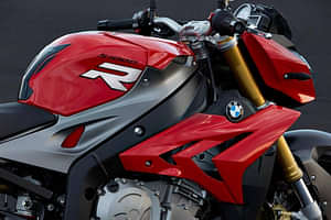 BMW S 1000 R Side Trim bike image