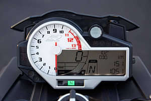 BMW S 1000 R Multifunctional instrument cluster bike image