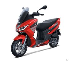 Aprilia SXR160 scooter image