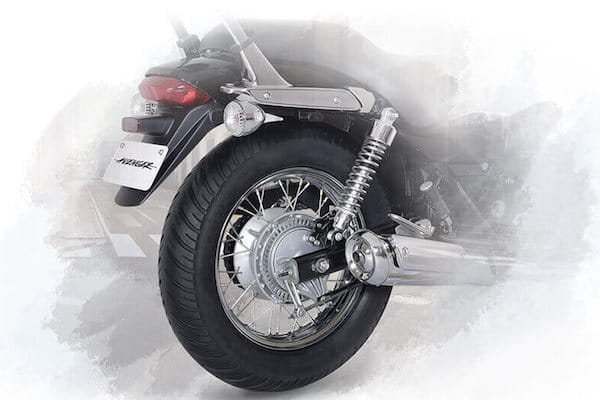 Bajaj Avenger Cruise 220 - Check Offers 