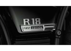 BMW R 18 Logo image