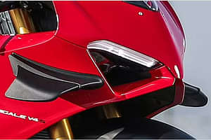 Ducati Panigale V4 DRL image
