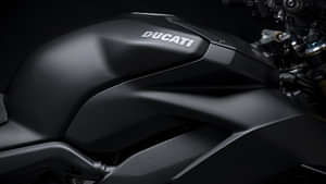 Ducati Streetfighter V4 bike image