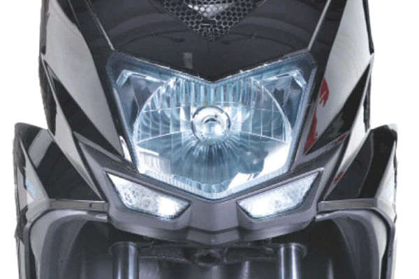 GT One  Headlight image