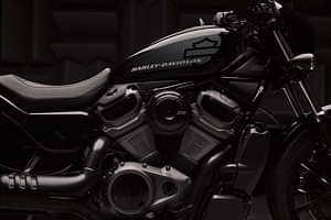 Harley-Davidson Nightster Side Profile LR image