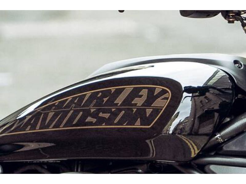 Harley-Davidson Sportster S Tank image