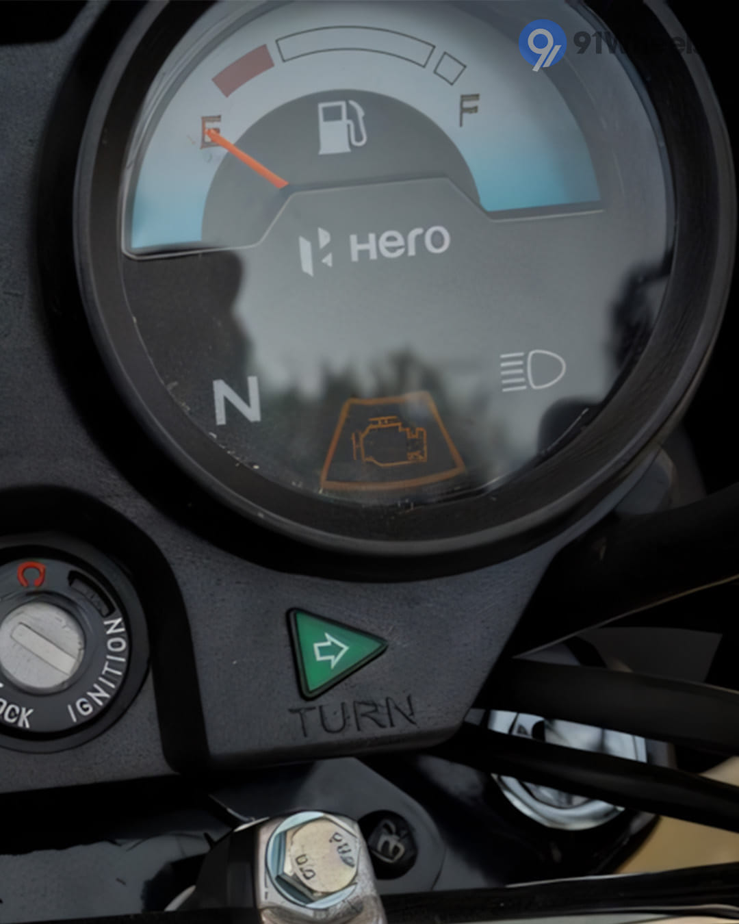 Handlebar & Console Area - 11