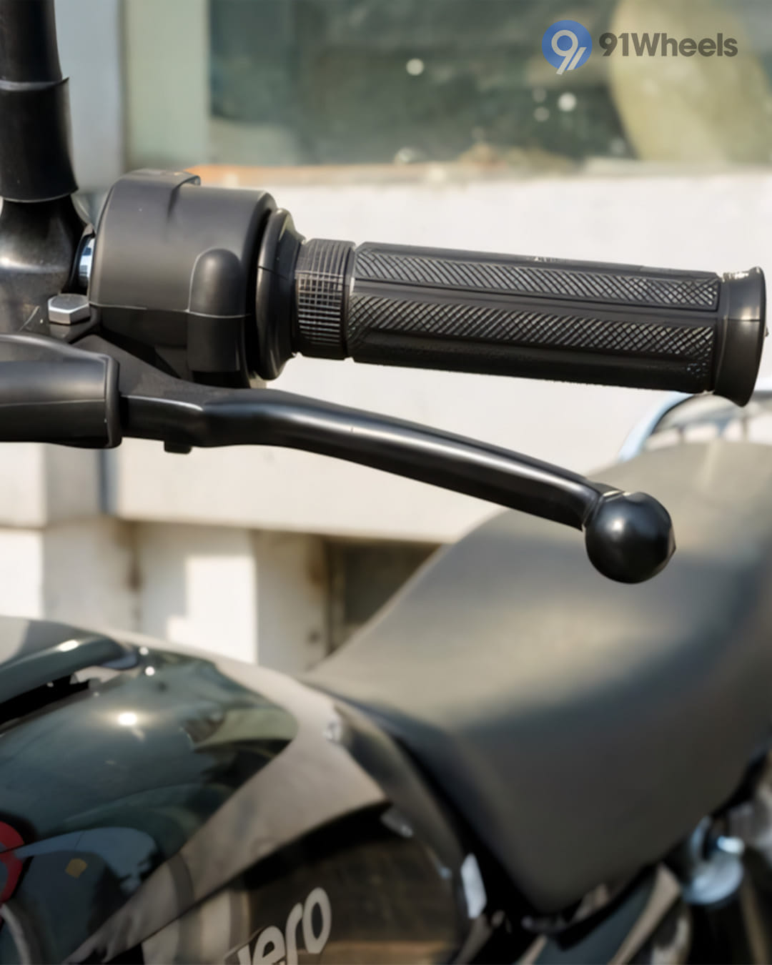 Handlebar & Console Area - 13