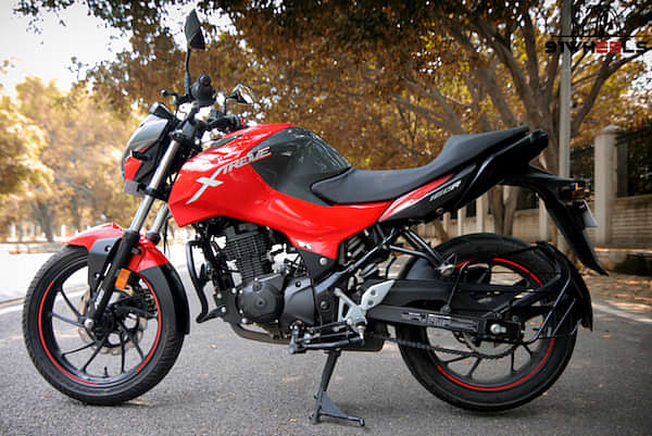 Hero Xtreme 160R BS6 Rear Side Profile image