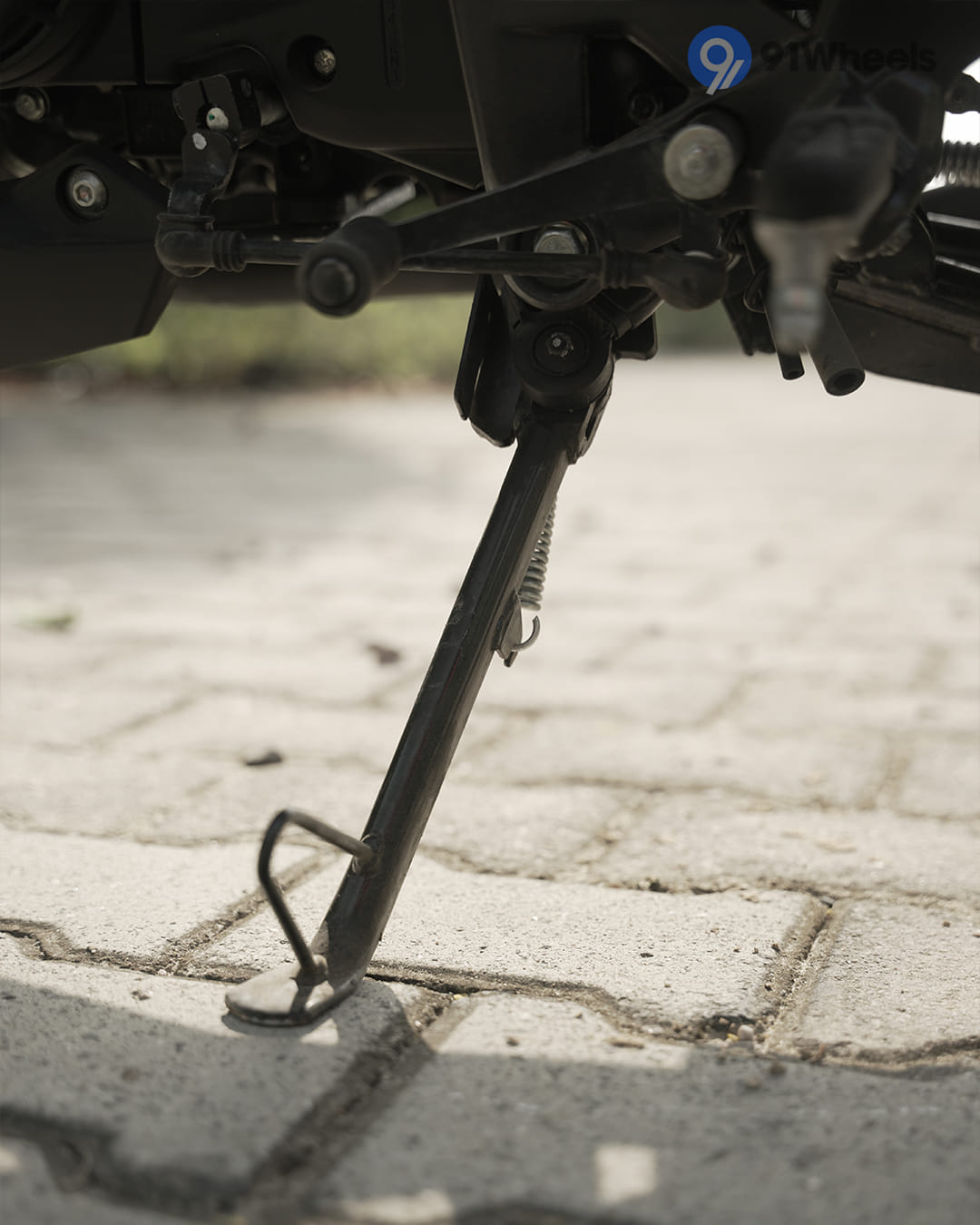 Stands & Utility - 1