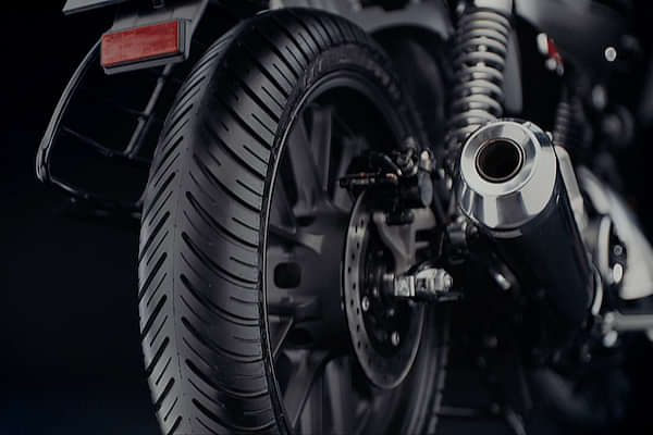 Honda Hness CB350 Tyre image
