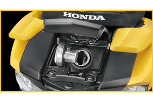 Honda Grazia 125 Rear Profile image