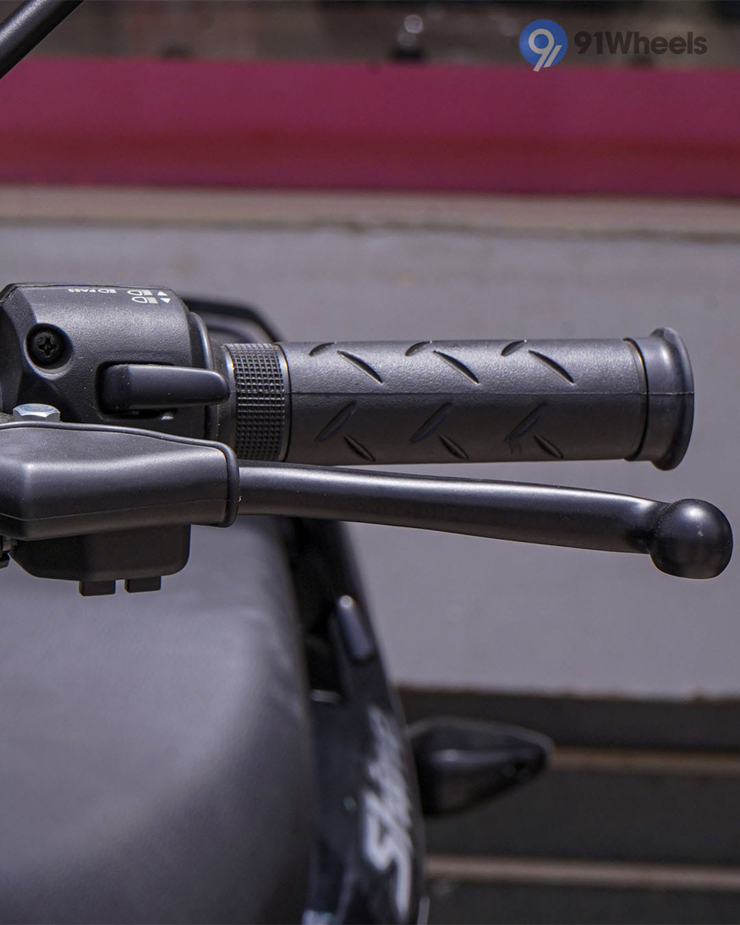 Handlebar & Console Area - 14