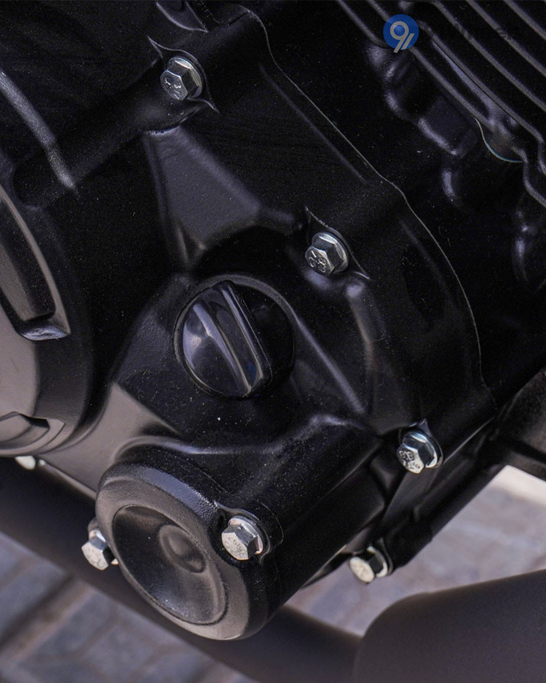 Handlebar & Console Area - 17