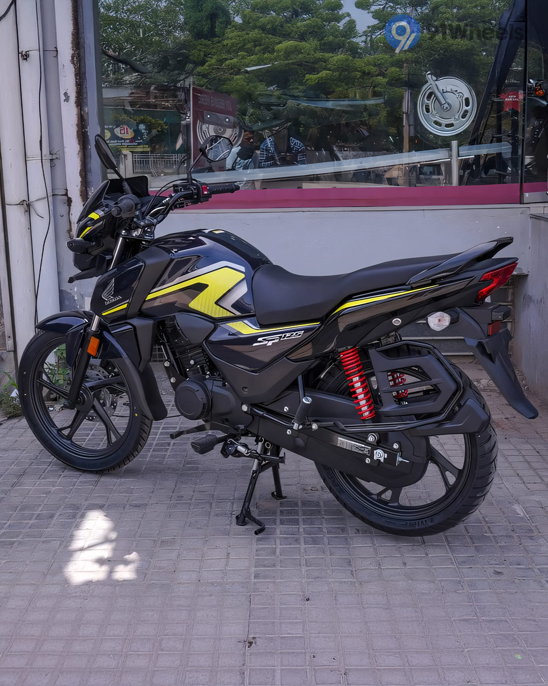 360° View Shots - 13