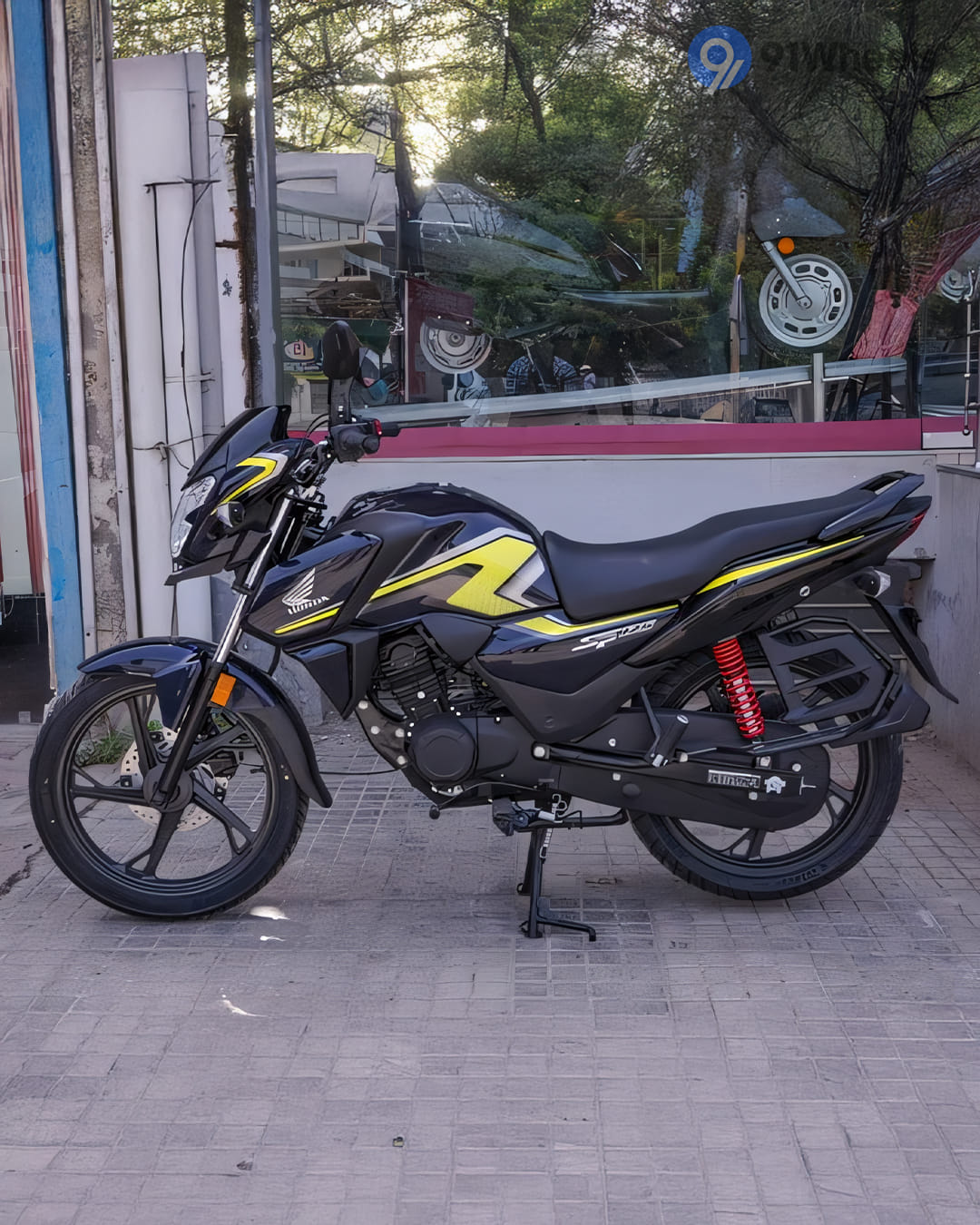 360° View Shots - 12