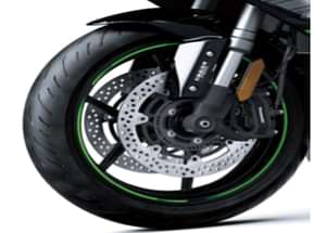 Kawasaki Ninja 1000 Tyre image