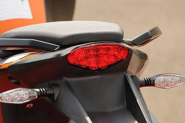 KTM Duke 200 Tail light image