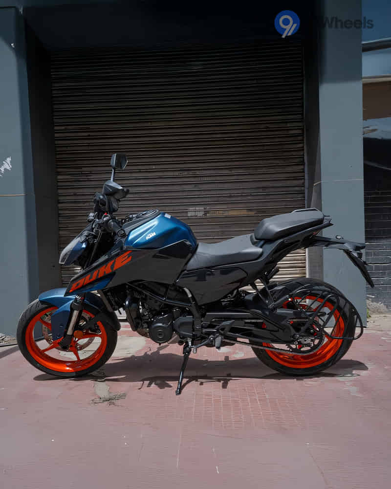 KTM 250 Duke - Image 3