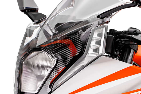 KTM RC 125 Headlight image