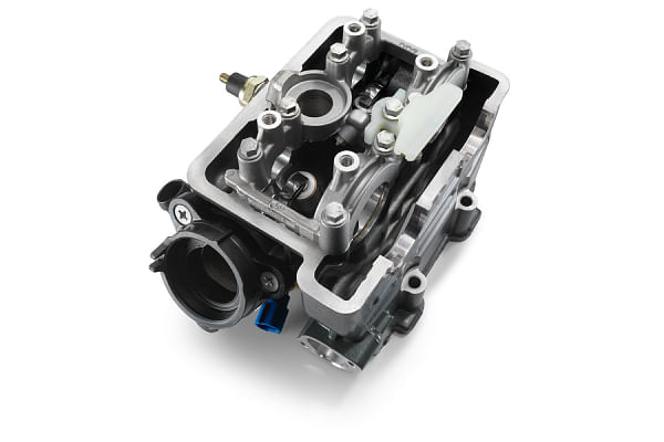 KTM RC 125 Engine image