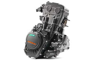 KTM RC 200 Engine image