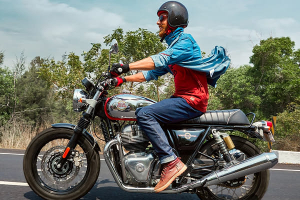 Royal Enfield Interceptor 650 - Check 