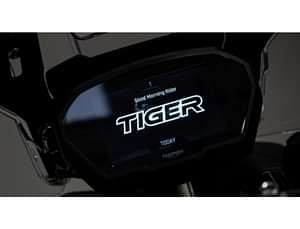 Triumph Tiger 850 Sport Engine image