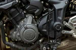 Triumph Trident 660 Engine image