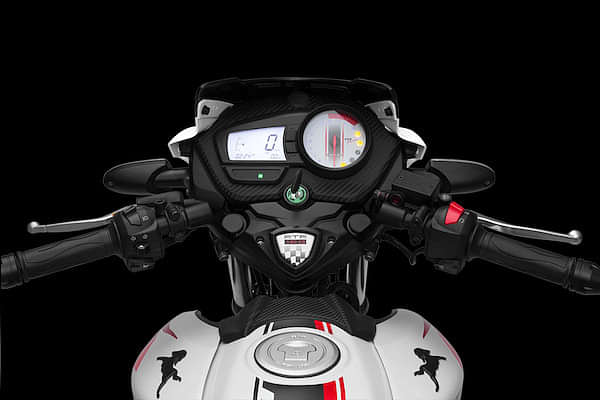 TVS Apache RTR 160 2V View for rider image