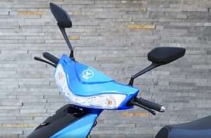 Viertric V4 Eagle scooter image