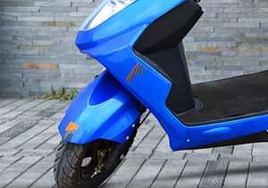 Viertric V4 Eagle scooter image