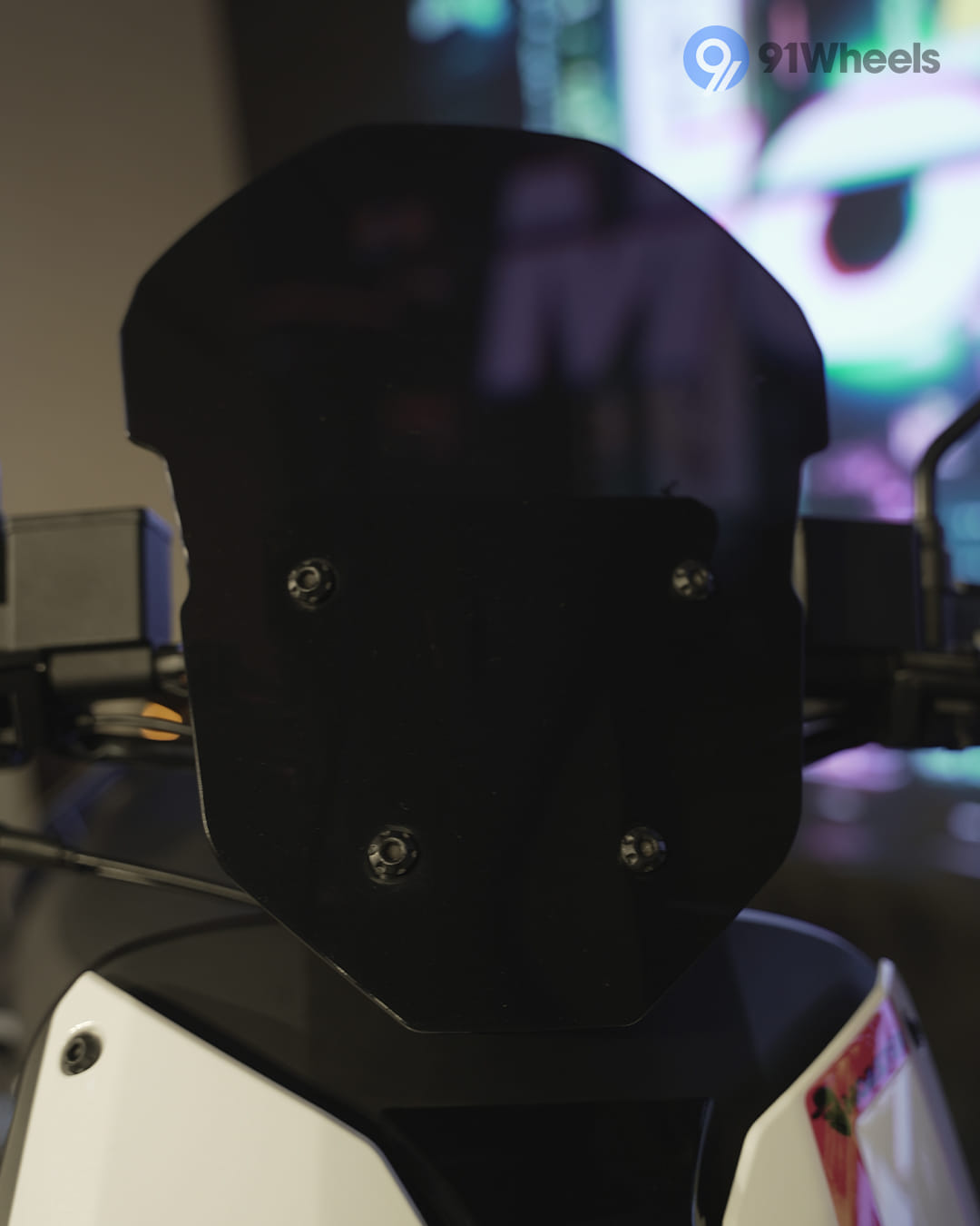 Lighting & Mirrors - 4 Lighting & Mirrors - 4