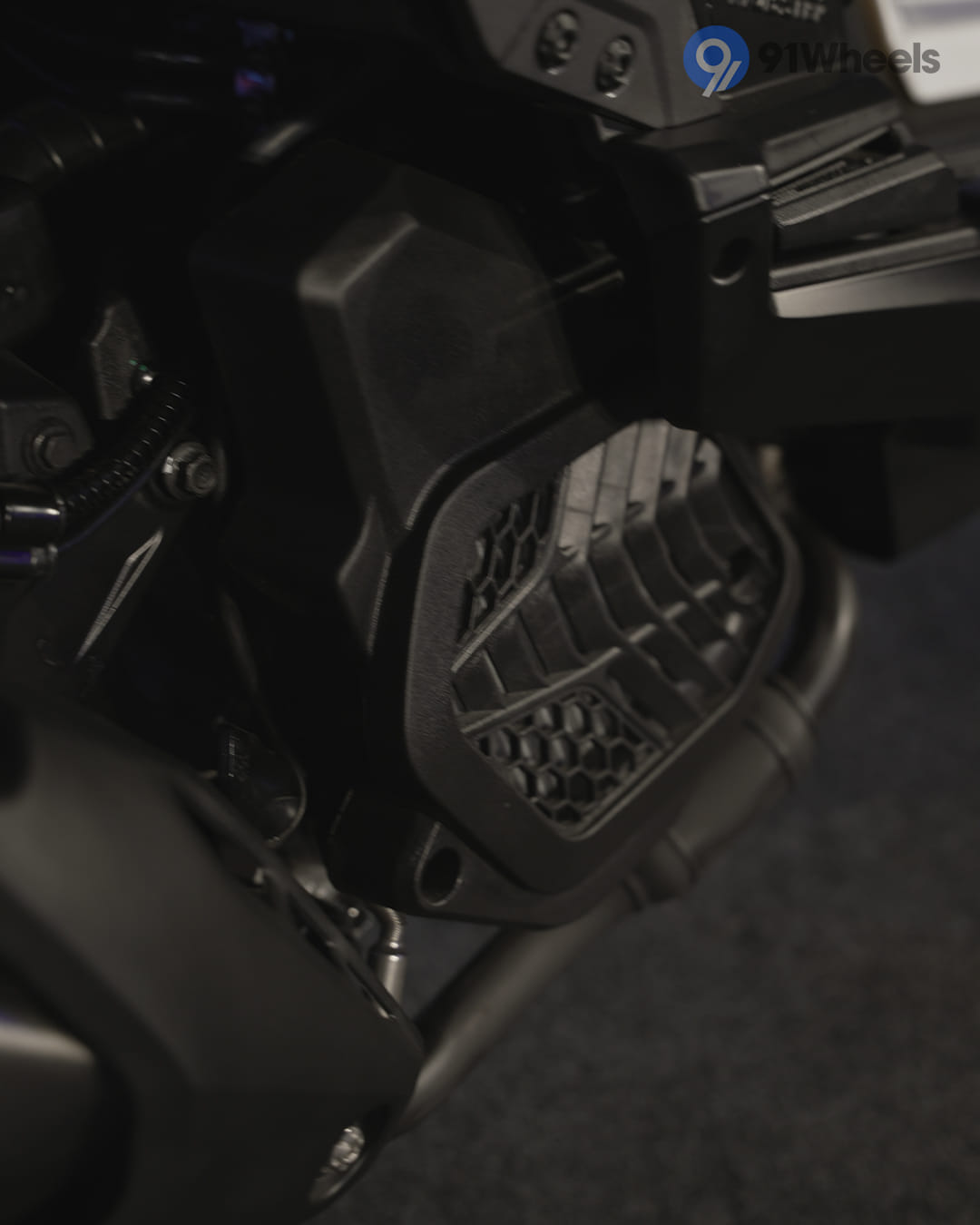 Engine & Exhaust - 3 Engine & Exhaust - 3