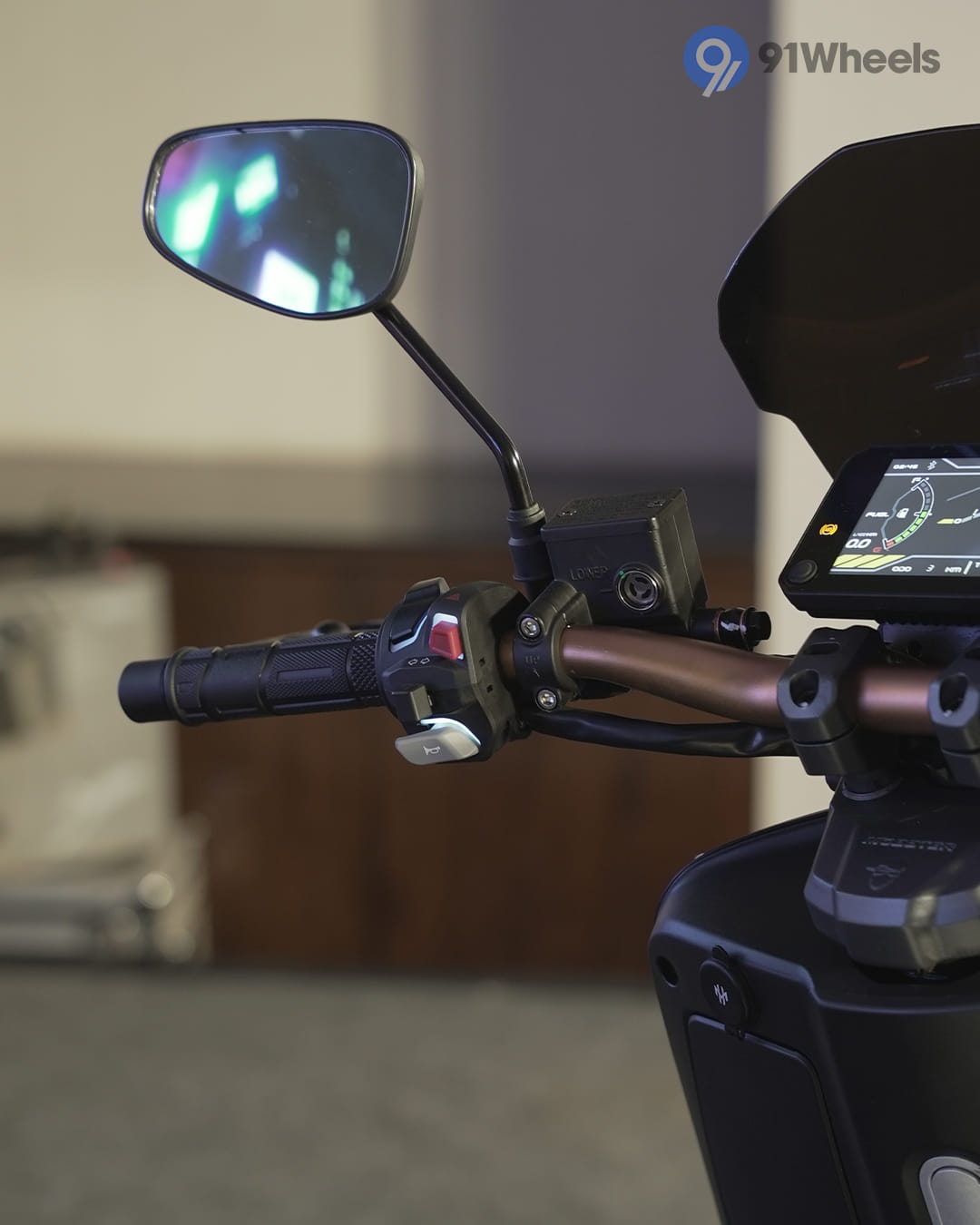 Handlebar & Console Area - 5 Handlebar & Console Area - 5