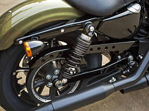 Harley-Davidson Iron 883 Exhaust image