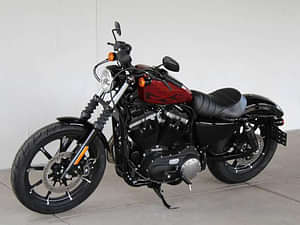 Harley-Davidson Iron 883 Front Profile image