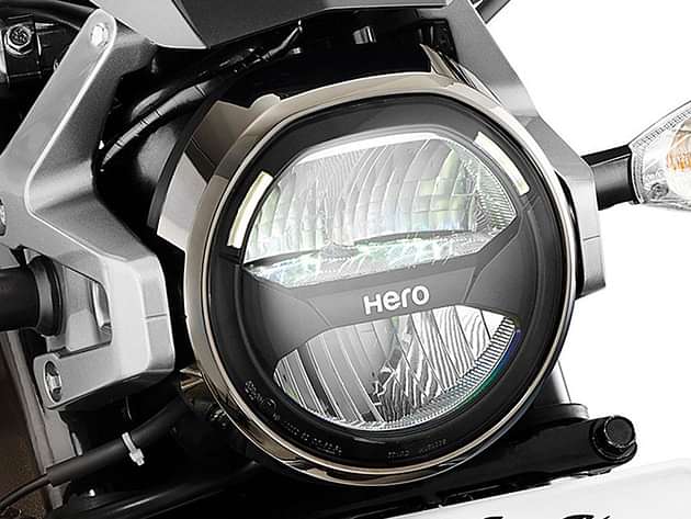 Hero XPulse 200T  Headlight image