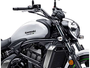 Kawasaki Vulcan S Front Profile image