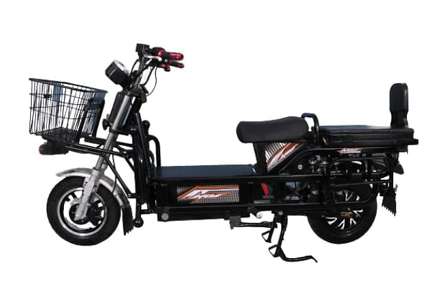 Warivo Motors Enduro scooter