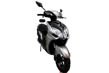Komaki X2 Vogue scooter