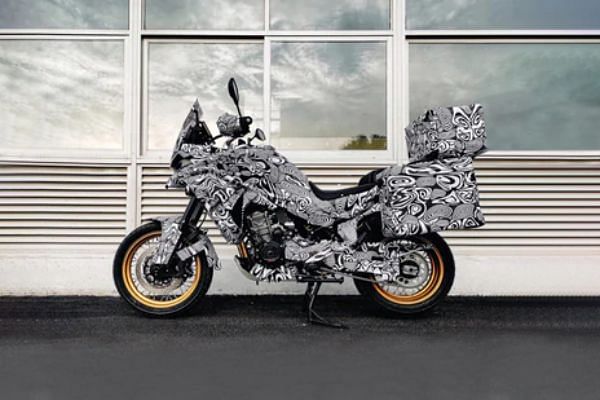 CF Moto MT800 bike
