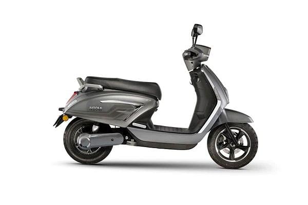 iVOOMi Jeet scooter