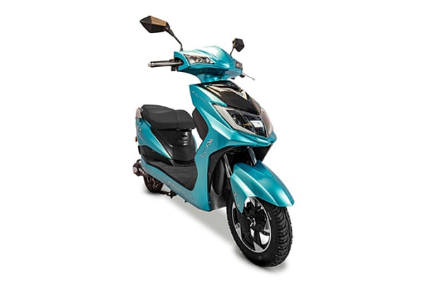Kinetic Green Zoom scooter