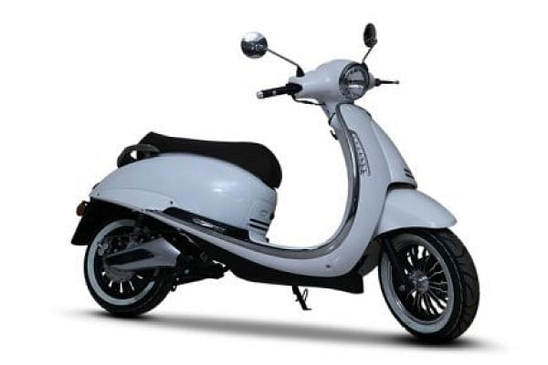 M2GO Civitas scooter