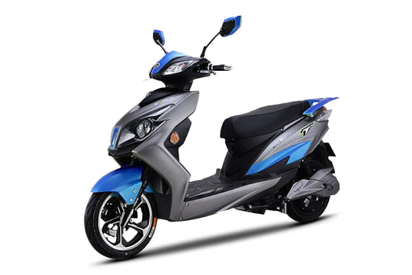 Ujaas eGo T3 scooter