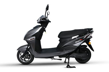 Warivo Motors Nexa DS scooter